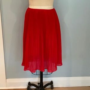 NWOT Dolce Vita Red pleated MIDI Skirt Size Small